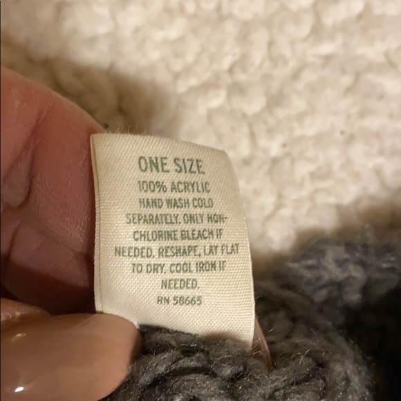 Button up  Scarf - Picture 3 of 5